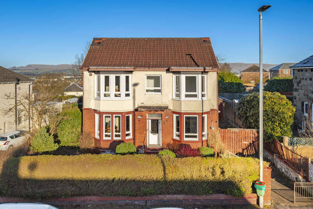 3 bedroom detached house for sale in 221 Auchinairn Road ,