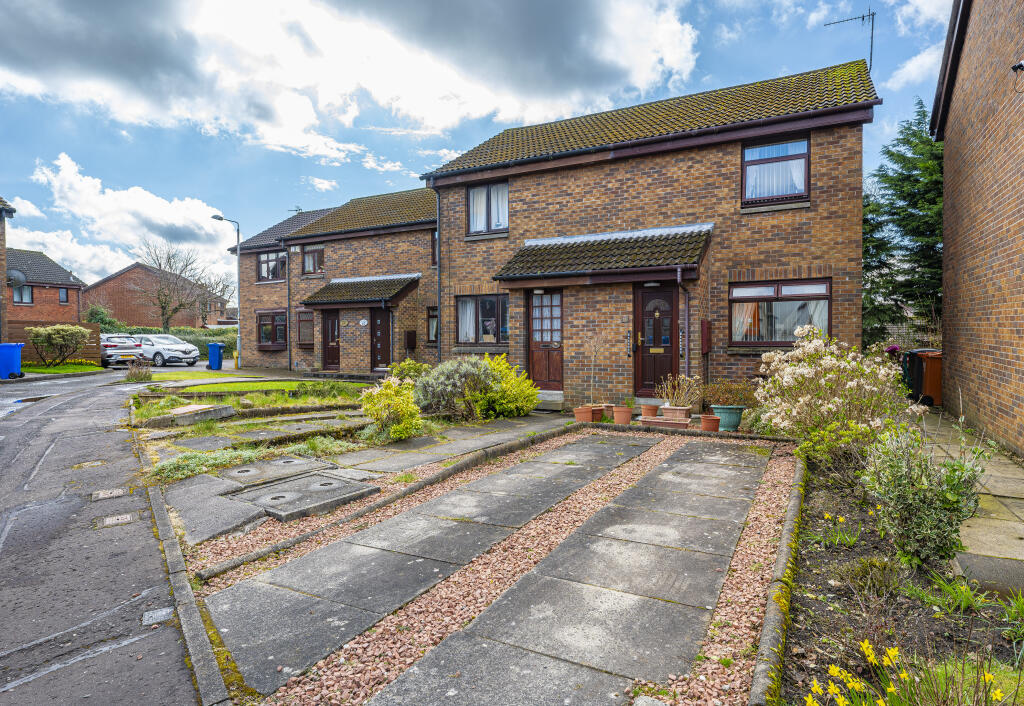 2 bedroom semidetached house for sale in 71 Ashfield,