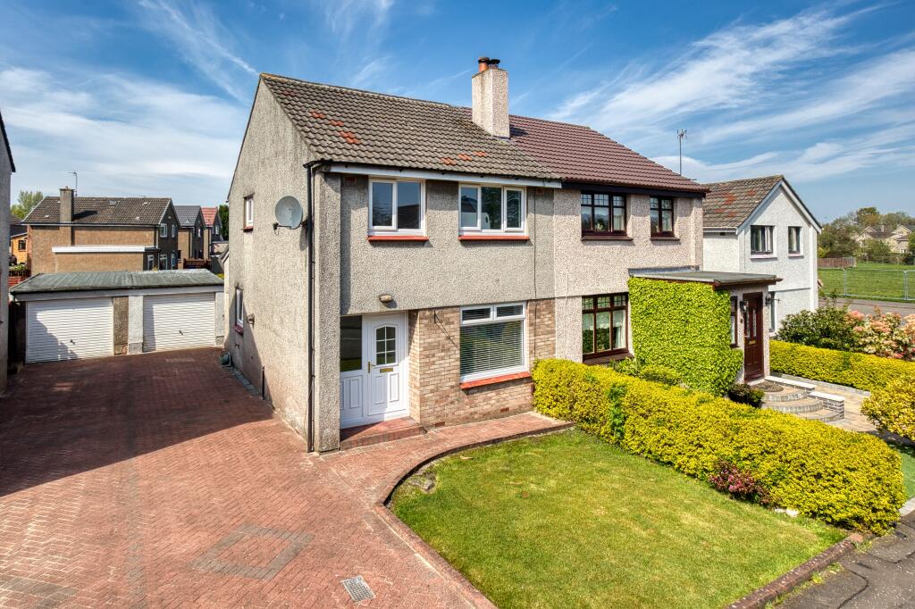 3 bedroom semidetached house for sale in 6 Hazel Dene,