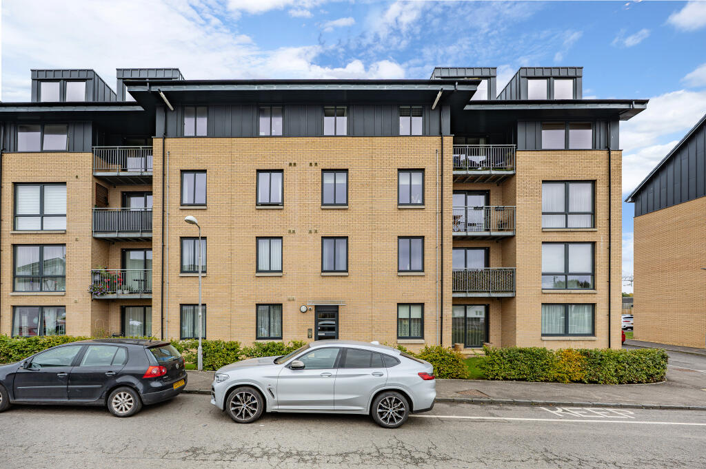Main image of property: Flat 2/4, 6 St Mungo Street, Bishopbriggs, Glasgow, G64