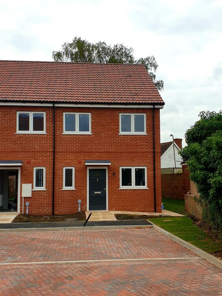 2 bedroom end of terrace house for sale in Silver Street, Coningsby, LN4