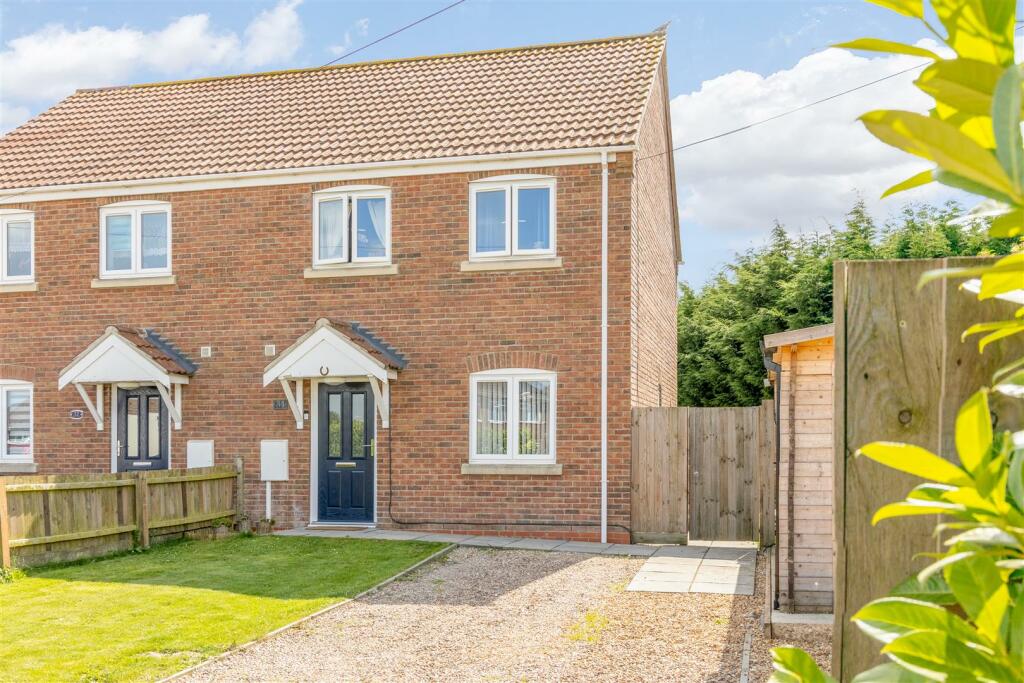 3 bedroom semidetached house for sale in Blows Lane, Sutterton, Boston