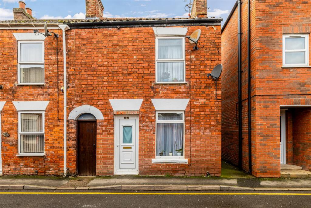 Main image of property: James Street, Boston