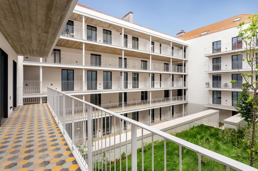 2 Bedroom Apartment For Sale In Lisbon, Lisbon, Portugal