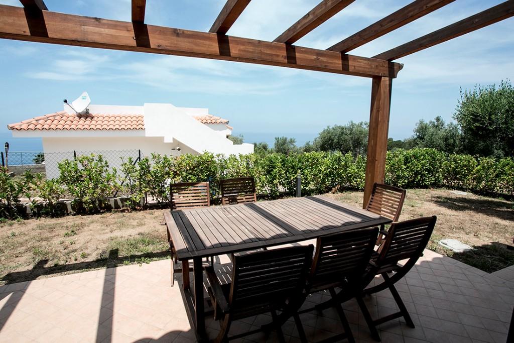 2 bedroom semidetached villa for sale in Calabria, Vibo Valentia