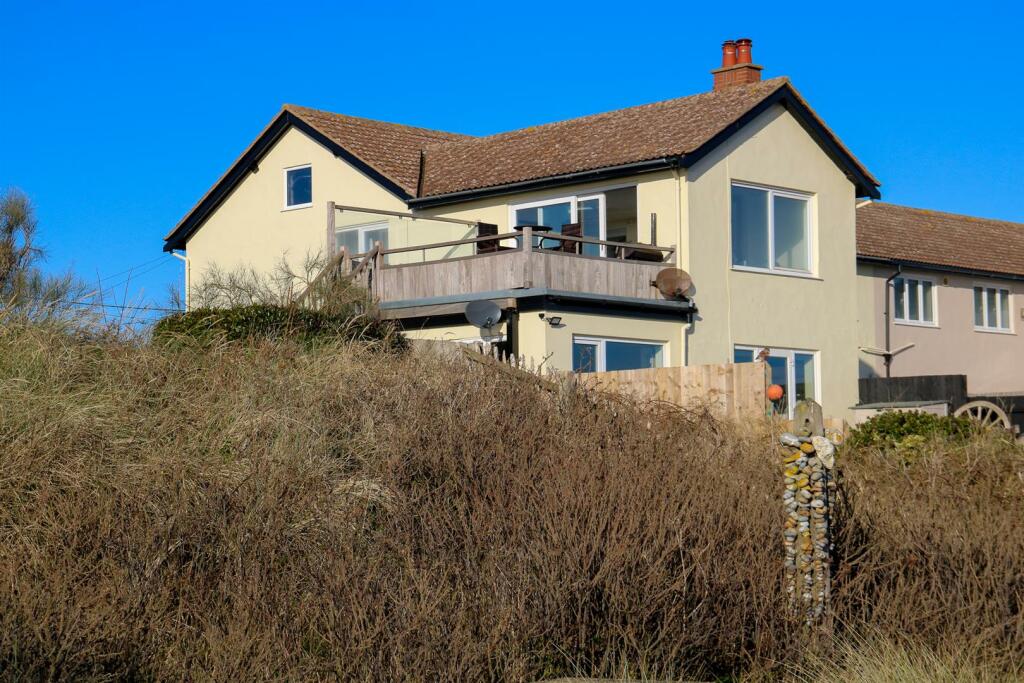 3 bedroom apartment for sale in Thorpeness, Suffolk, IP16