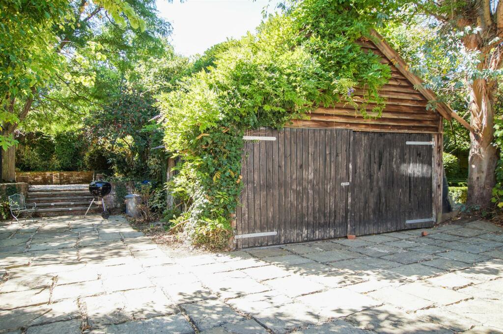 4 bedroom detached house for sale in Yoxford, Suffolk, IP17