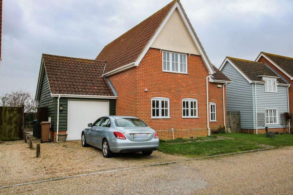 3 bedroom detached house for sale in Leiston, Suffolk, IP16
