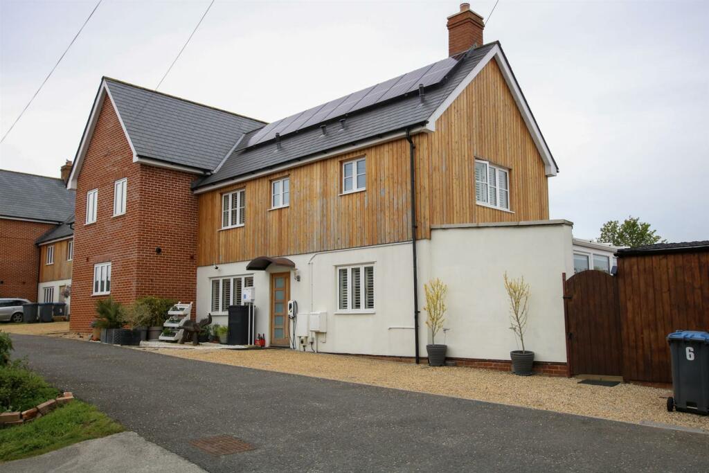 3 bedroom end of terrace house for rent in Saxmundham, IP17