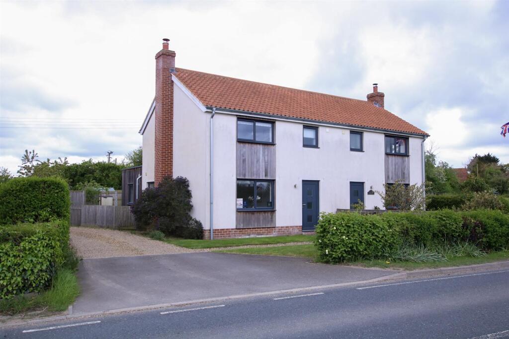 Main image of property: Middleton Moor, Saxmundham