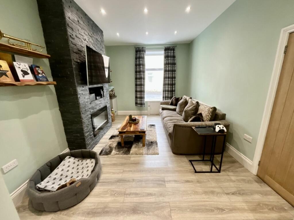 2 bedroom terraced house for rent in Chapel Street, Rishton, BB1