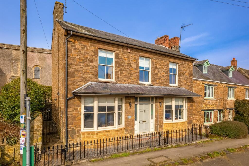 Main image of property: High Street, Hook Norton