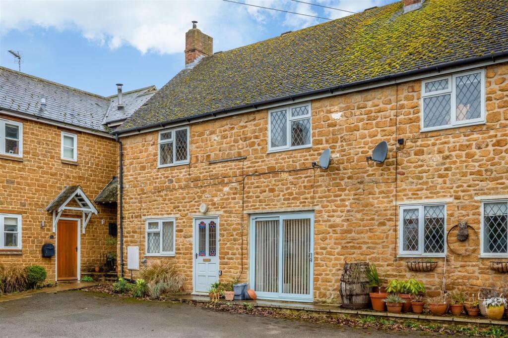 Main image of property: The Potteries, Barford St. Michael