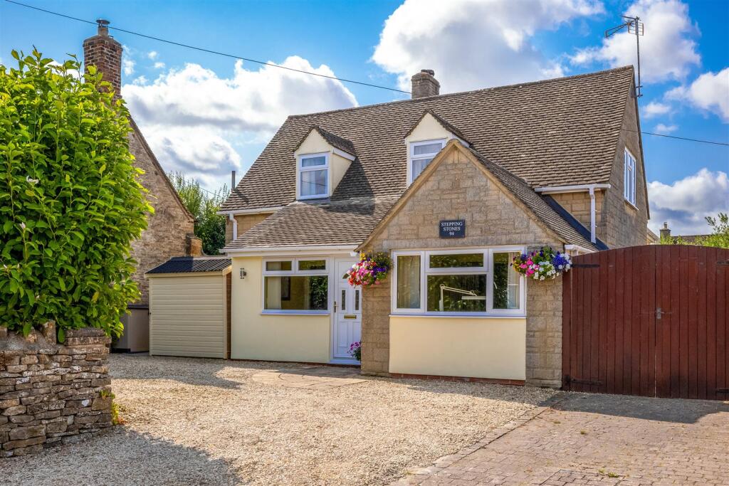 Main image of property: Lower End, Leafield