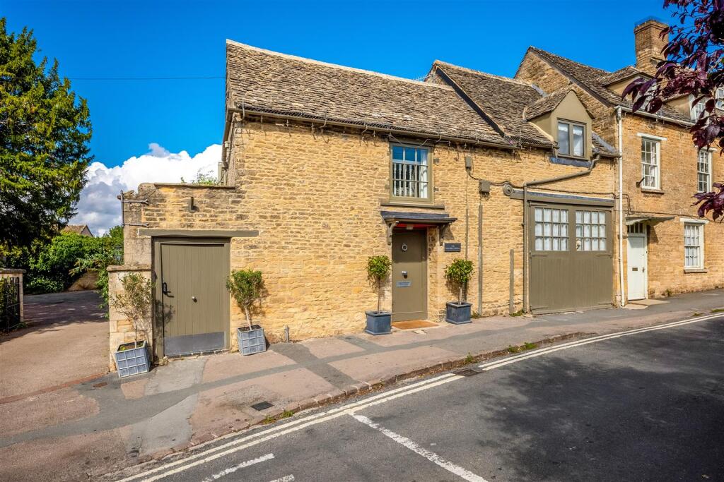 Main image of property: Browns Lane, Charlbury