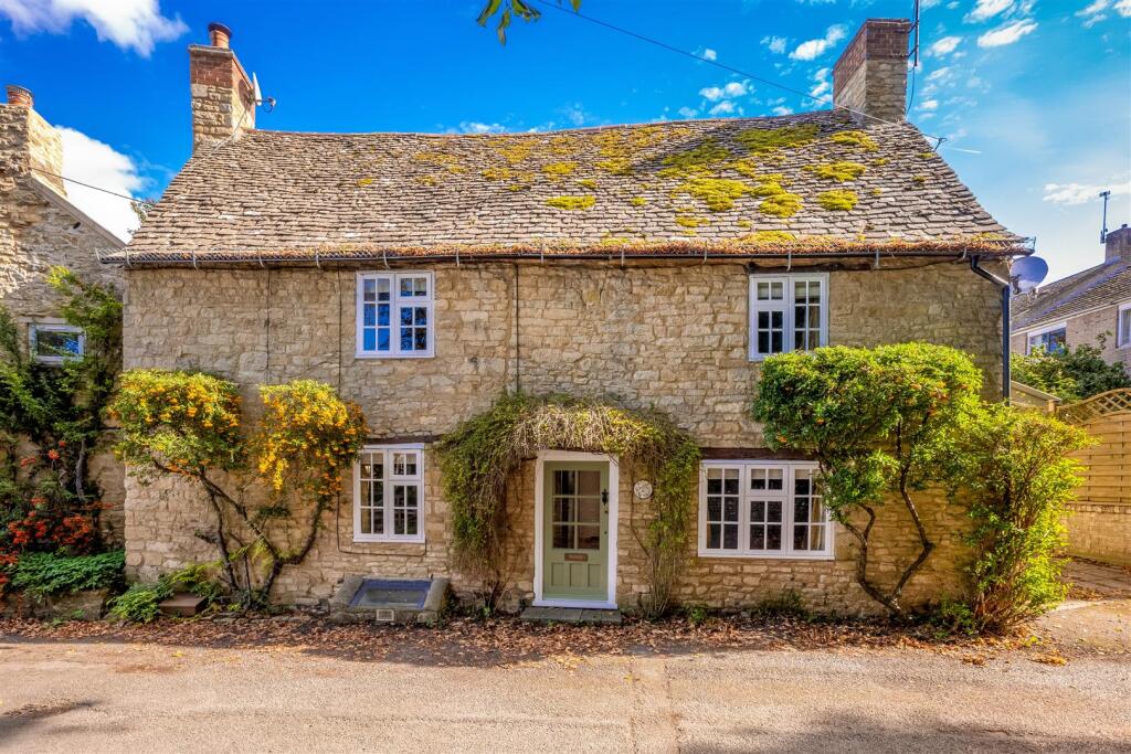Main image of property: Hixet Wood, Charlbury