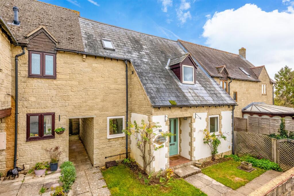 Main image of property: Rawlinson Close, Chadlington