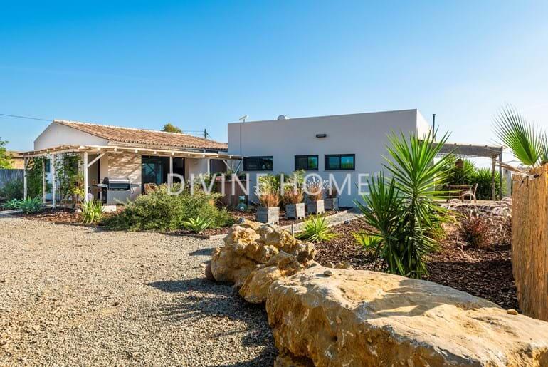 Main image of property: Algarve, Moncarapacho