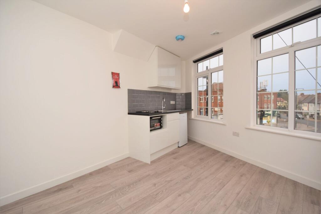 Main image of property: Victoria Road, Ruislip, HA4