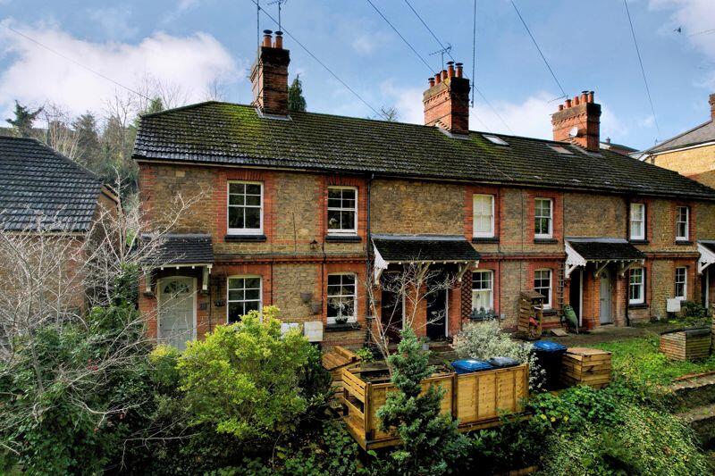 2 bedroom cottage for sale in Eashing Lane, Godalming, GU7