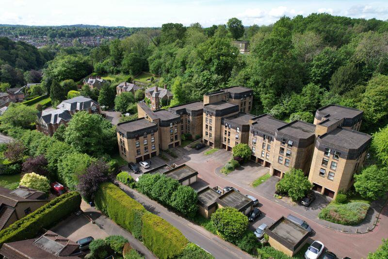 3 bedroom apartment for sale in Chapel Fields, Godalming, GU7