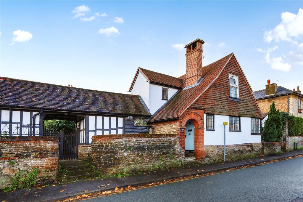 Main image of property: Farncombe Street, Godalming, Surrey, GU7