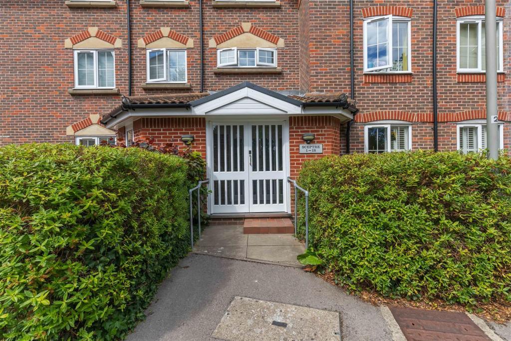 2 bedroom flat for sale in Close to Preston Park, BN1