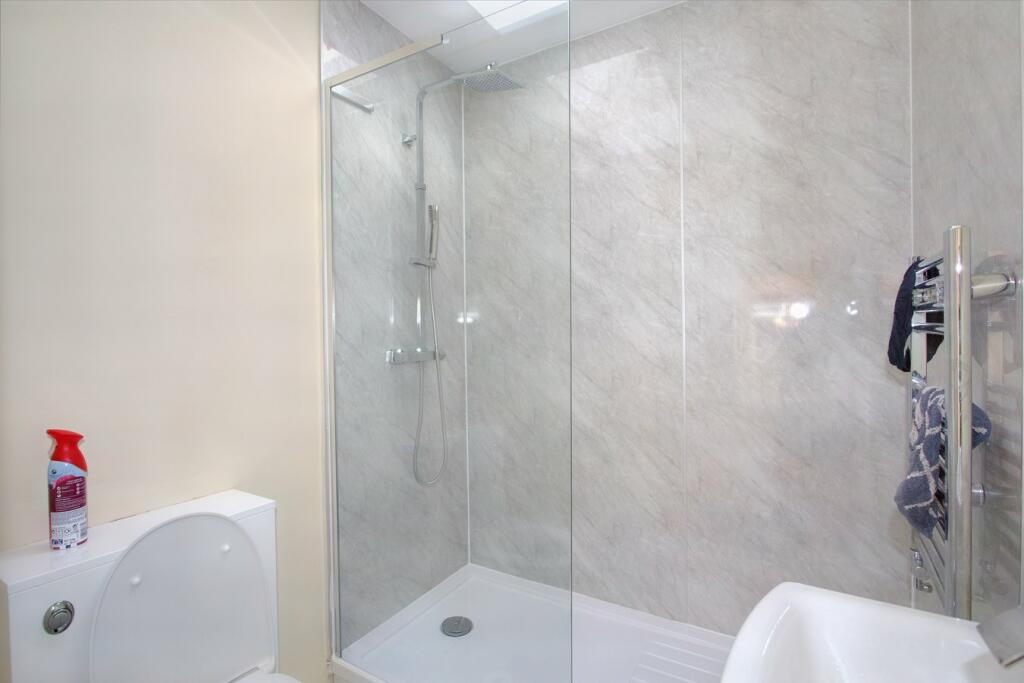 4 bedroom detached bungalow for sale in Windsor Road, Yaxley