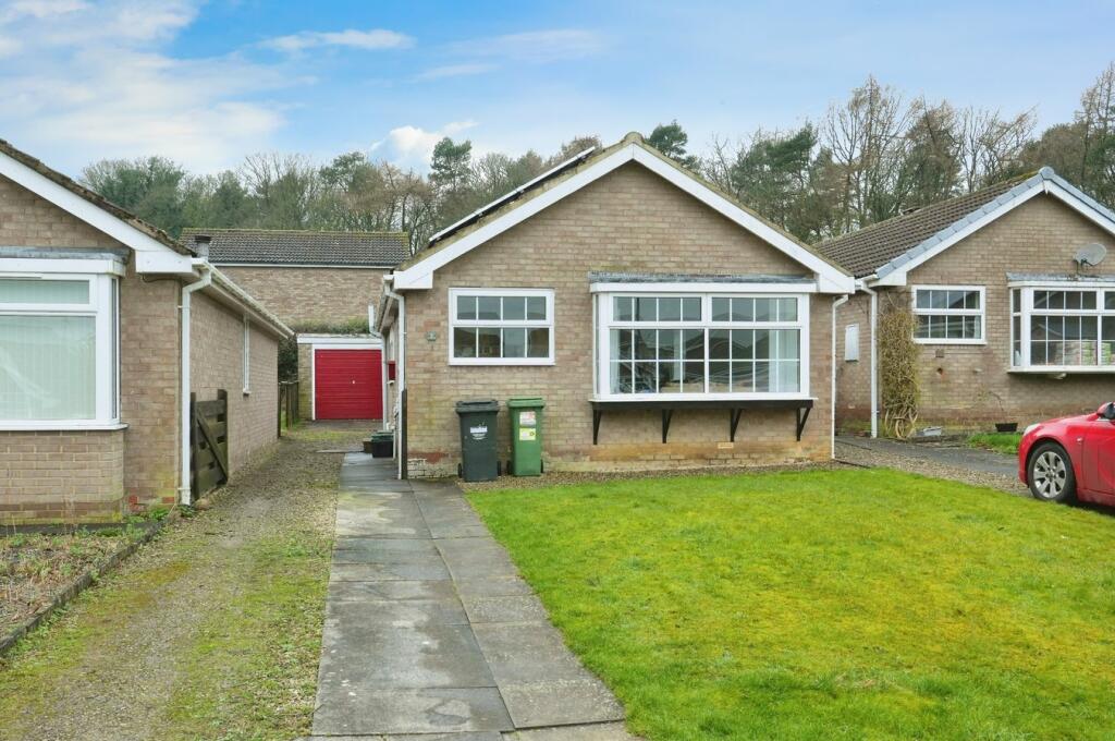 2 bedroom detached bungalow for sale in Woodcock Drive, Scotton