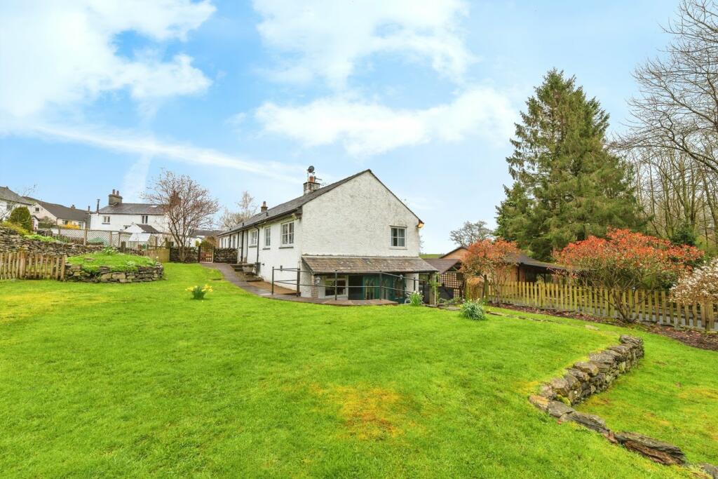 6 bedroom semidetached house for sale in Danes Road, Staveley, Kendal, LA8
