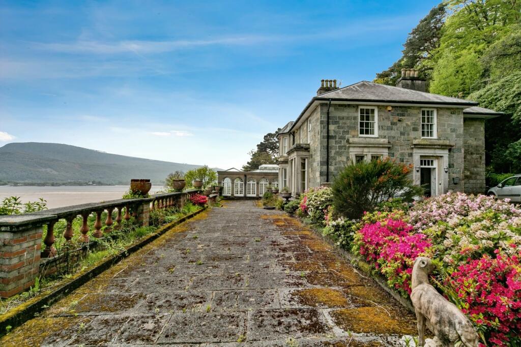 Main image of property:  Barmouth, LL42