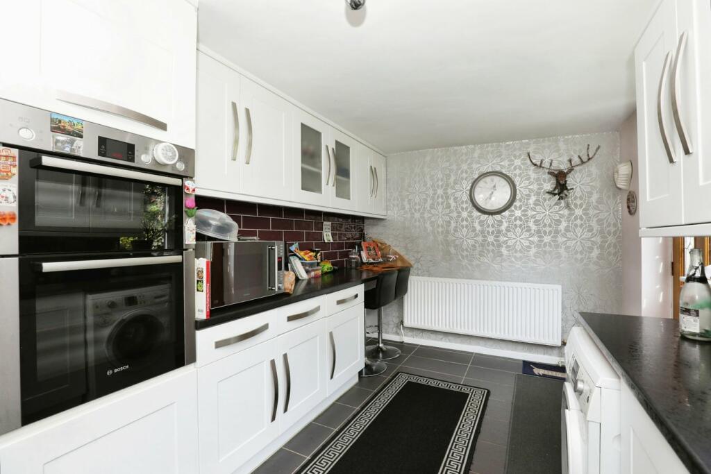 Additional property image - Montrose Court, Holmes Chapel, Crewe, CW4