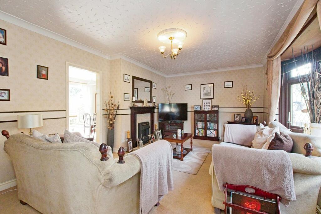 Additional property image - Broadoak Road, Erith, DA8