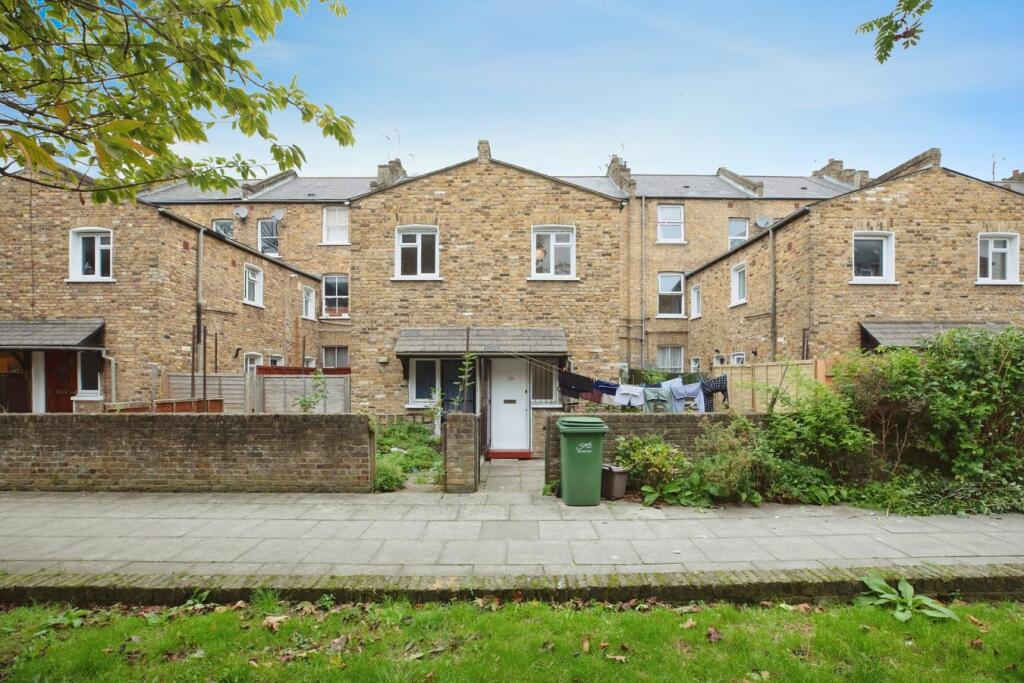 2 bedroom for sale in Mason Street, London, SE17