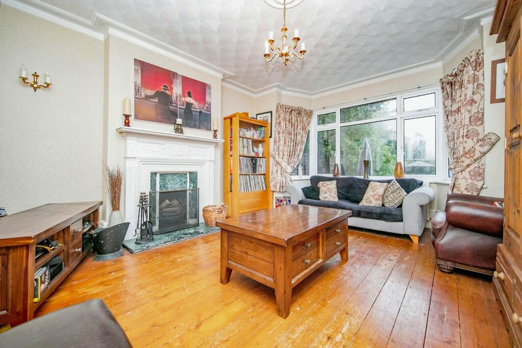 Additional property image - Arnold Road, Clacton-on-Sea, CO15