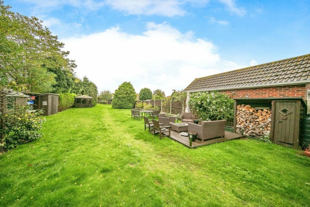 Additional property image - Arnold Road, Clacton-on-Sea, CO15