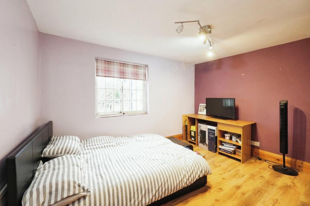 Additional property image - Cavendish Bridge, Shardlow, Derby, DE72