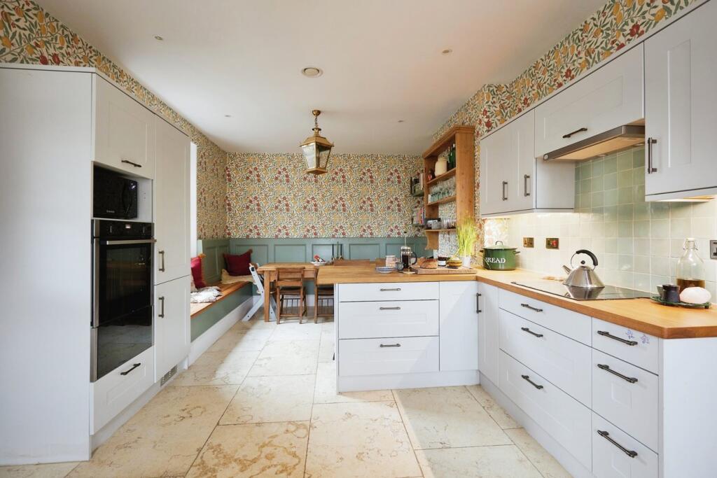 Additional property image - Ireson Villas, Wincanton, BA9