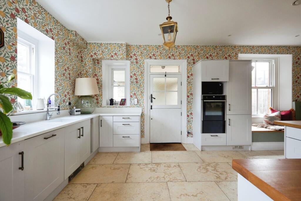Additional property image - Ireson Villas, Wincanton, BA9
