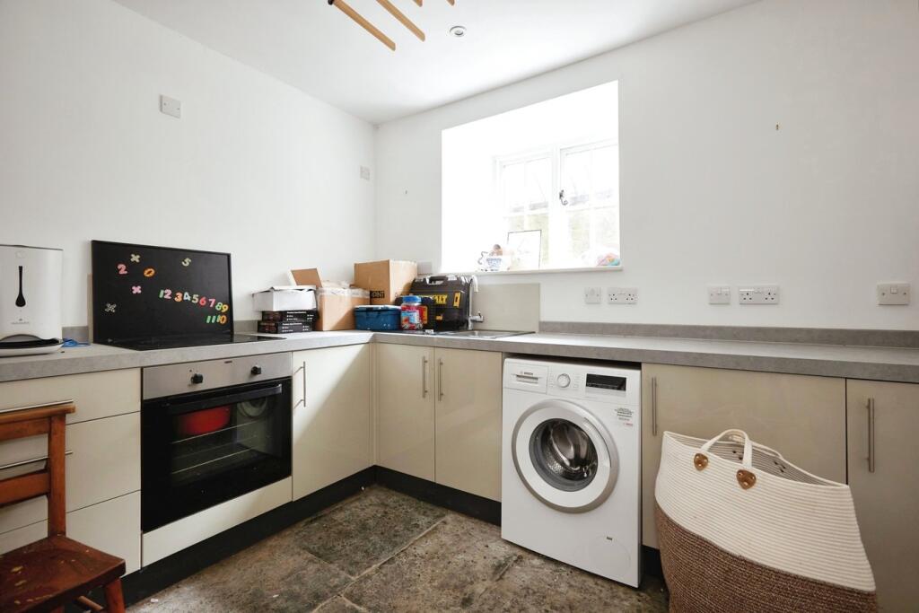 Additional property image - Ireson Villas, Wincanton, BA9