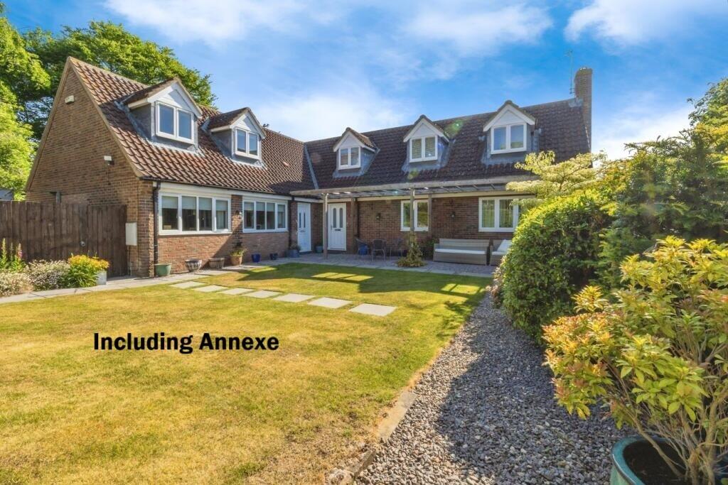 Main image of property: Grantham Road, Waddington, Lincoln, LN5