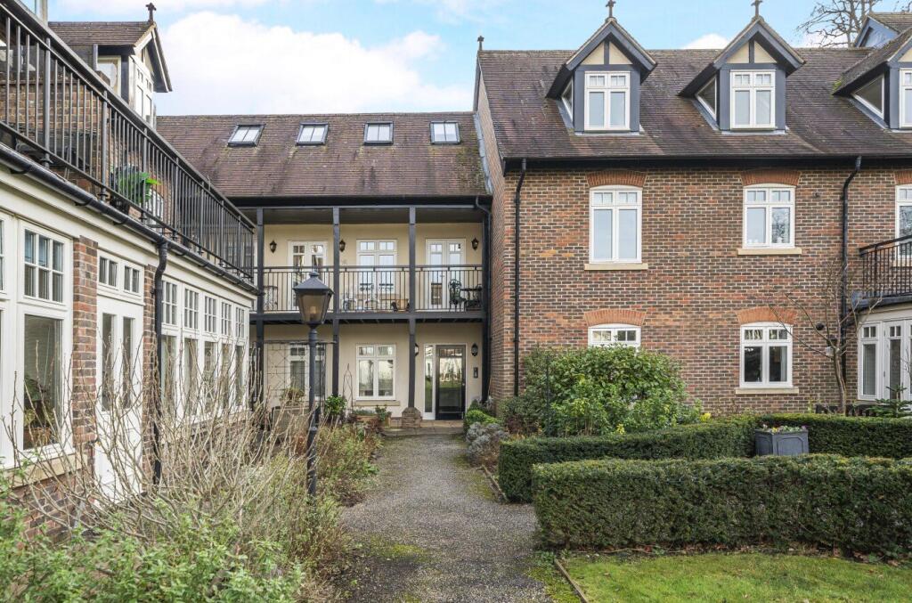 Main image of property: Horsham Road, Bramley, Guildford, GU5