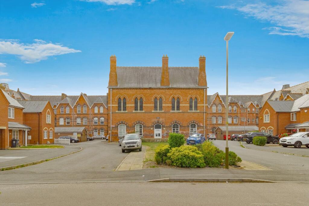 Main image of property: Grosvenor Gate, Leicester, LE5