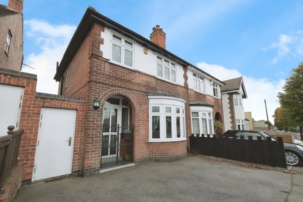 4 bedroom semi-detached house