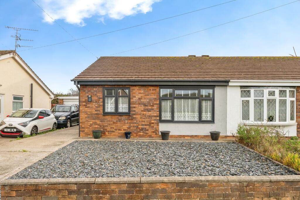 Main image of property: Gelli For, Rhyl, LL18