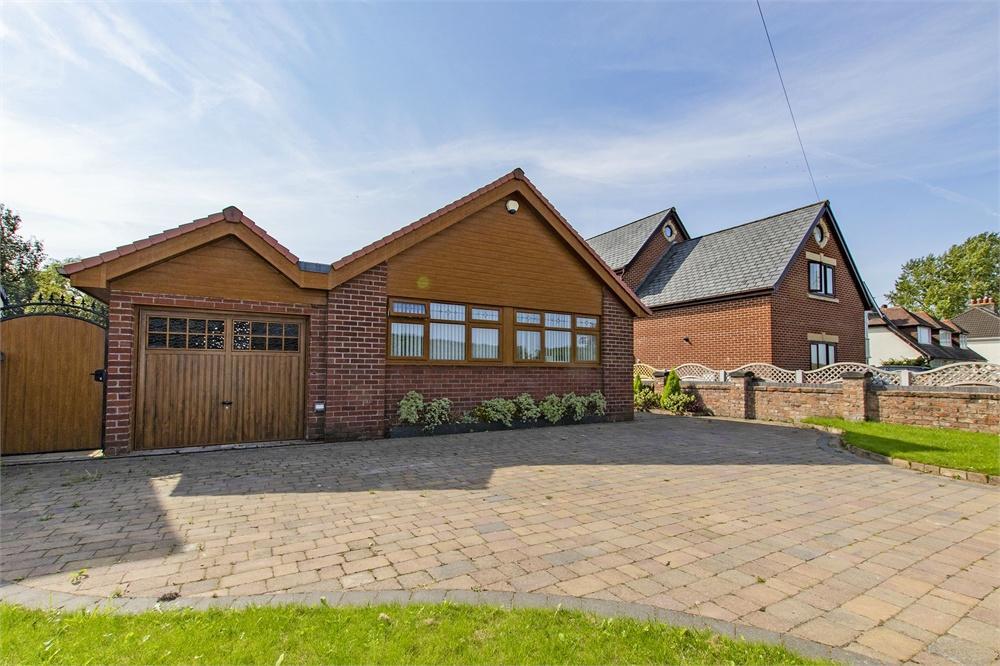 3 bedroom detached bungalow for sale in Spencers Lane, Melling