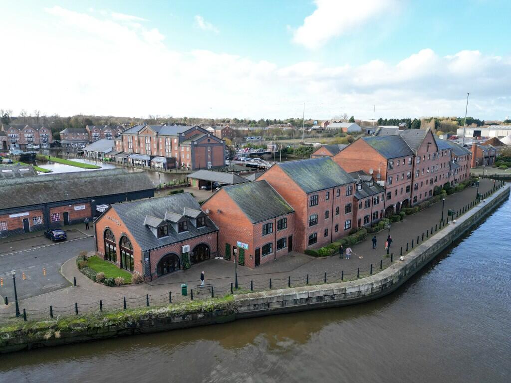 Main image of property: Telfords Quay, South Pier Road, Ellesmere Port, Cheshire, CH65