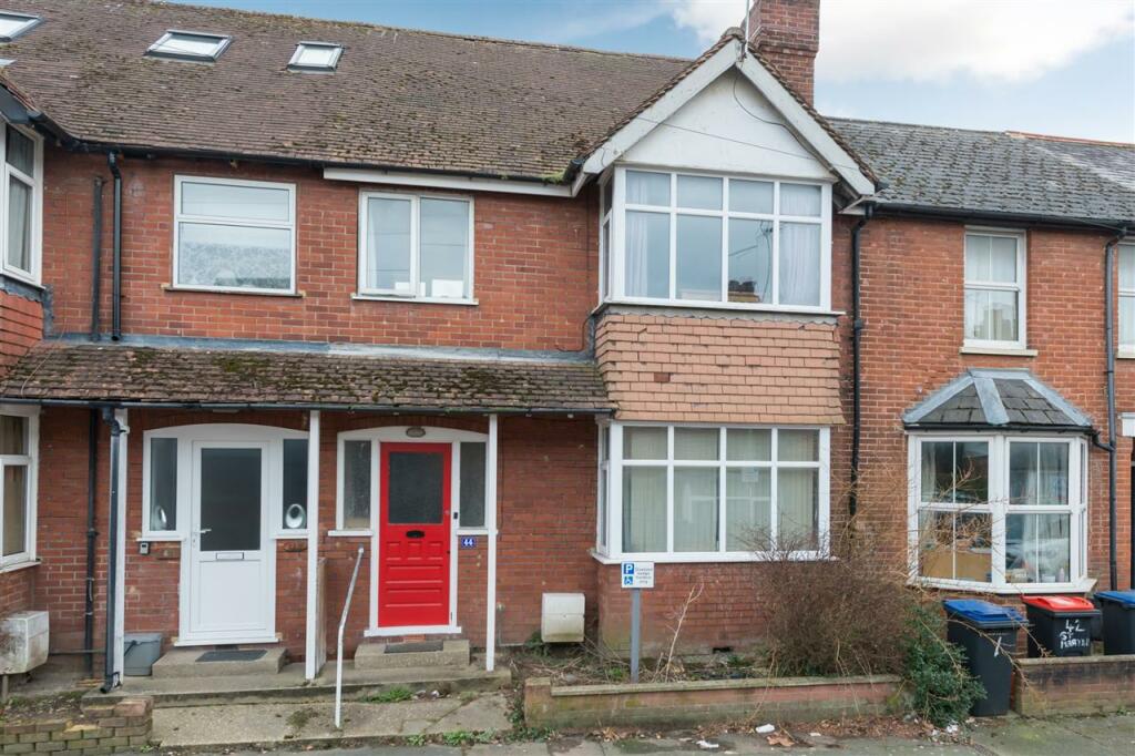 3 bedroom terraced house for sale in St Martins Road, Canterbury, CT1