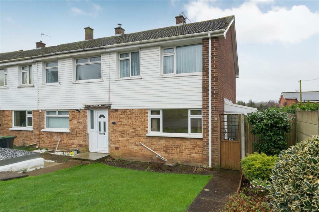 3 bedroom end of terrace house for sale in Island Road, Sturry