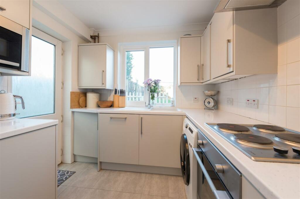 Additional property image - Staines Hill, Sturry